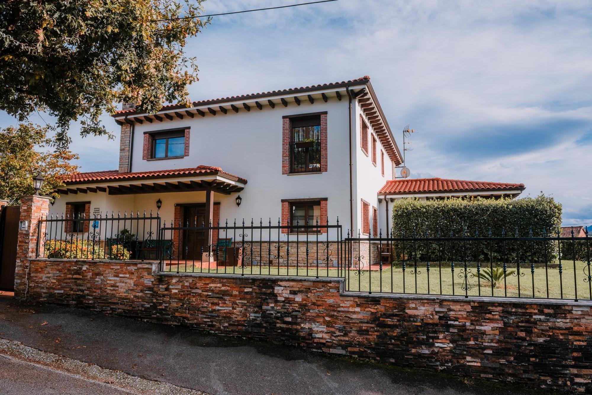 Villa Tiviti 오비에도 외부 사진