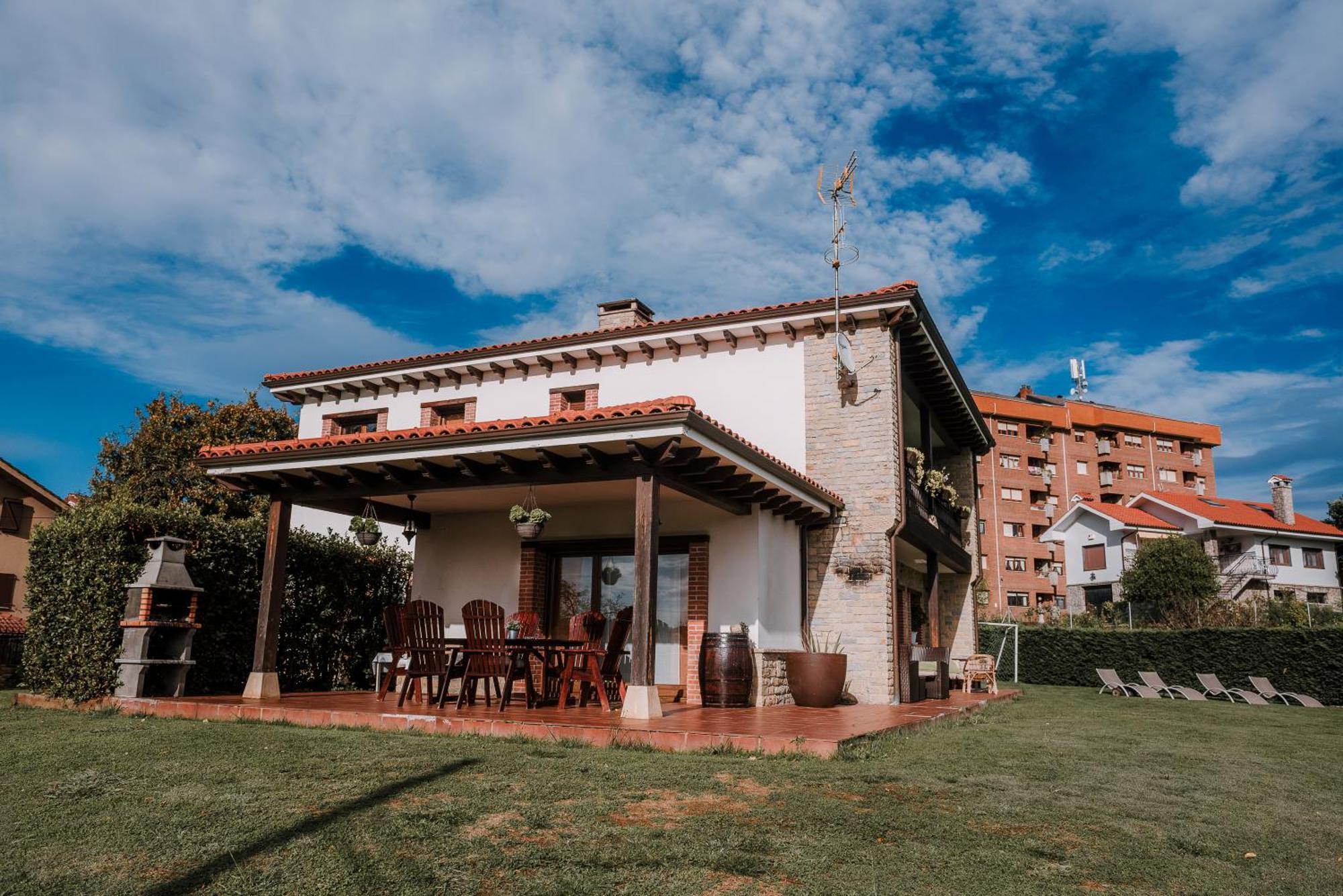 Villa Tiviti 오비에도 외부 사진