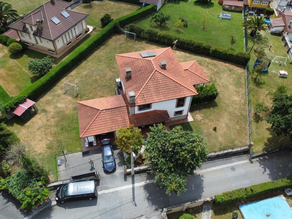Villa Tiviti 오비에도 외부 사진
